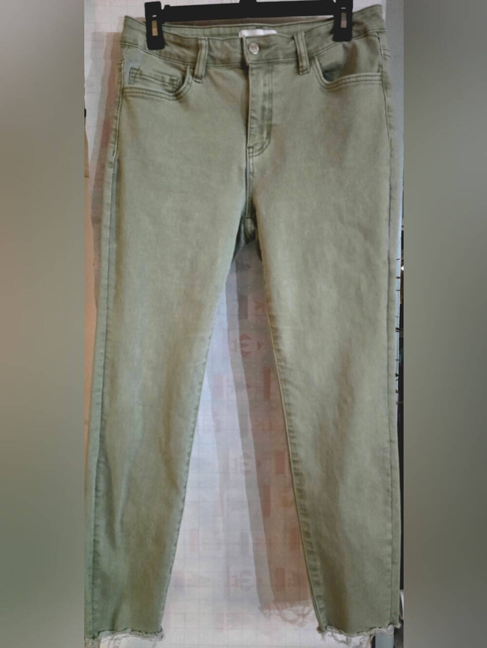Vervet Olive Green Jeans - Classic Straight Fit